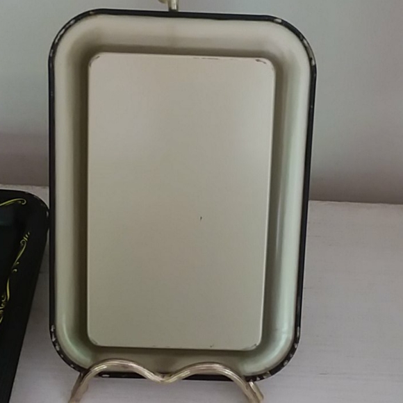 Eight vintage handpainted toleware trays - Picture 5 of 8